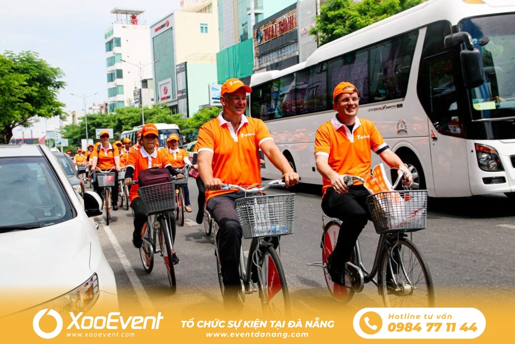 Xoo Event cung cấp dịch vụ roadshow với đầy đủ phương tiện tân tiến; cùng đội ngũ nhân sự chuyên nghiệp